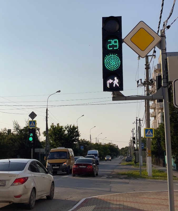 На пересечении улиц Победы и Проточной заработал новый светофор